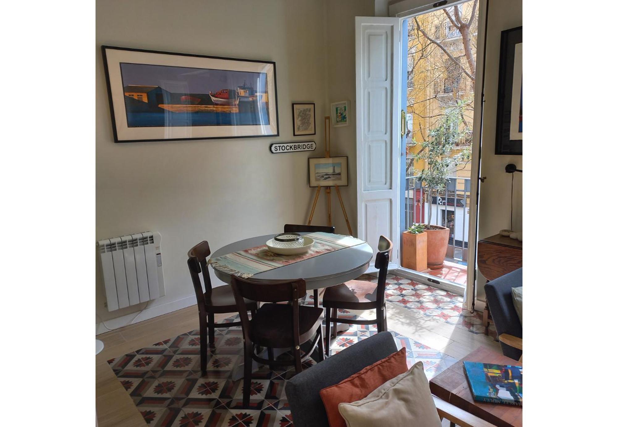 Classic City Apartment Valencia Bagian luar foto